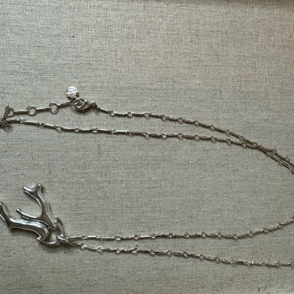 Stella and Dot Vallen silver coral branch pendant necklace - Picture 5 of 7